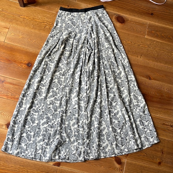 Paisley Parachute Wide leg pants - Picture 6 of 8